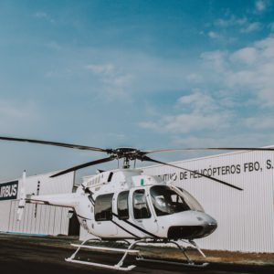 helicoptero blanco